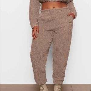 Skims Teddy Sweatpants